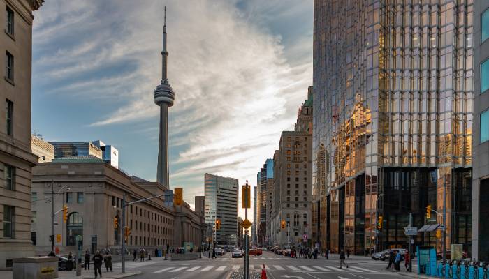 Programas de inglés en Toronto: Conoce algunas de las opciones en este destino