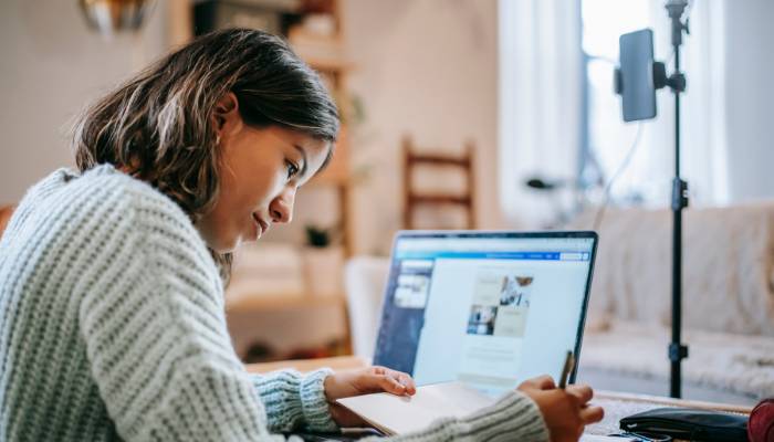 ¿Qué es un programa de pathway en Canadá?